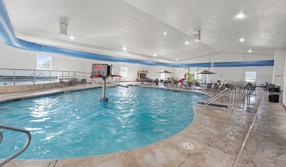 More Photos Of 725 Paradise Ln, Johnson Creek Hotel For Sale