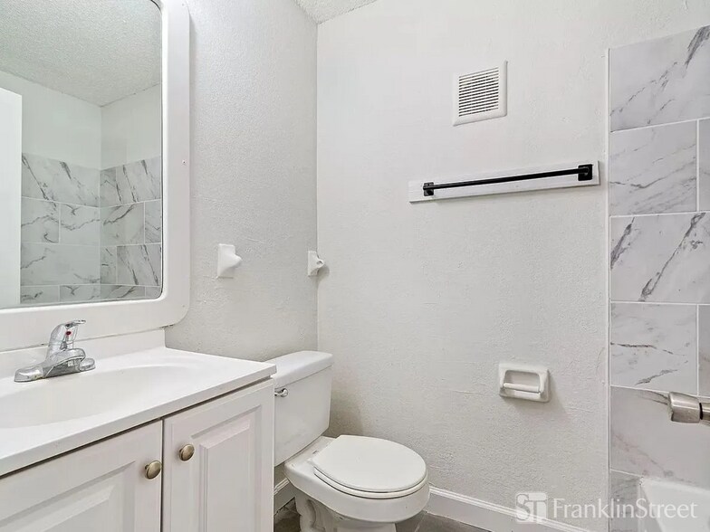 More Photos Of , Nashville Multifamily For Sale