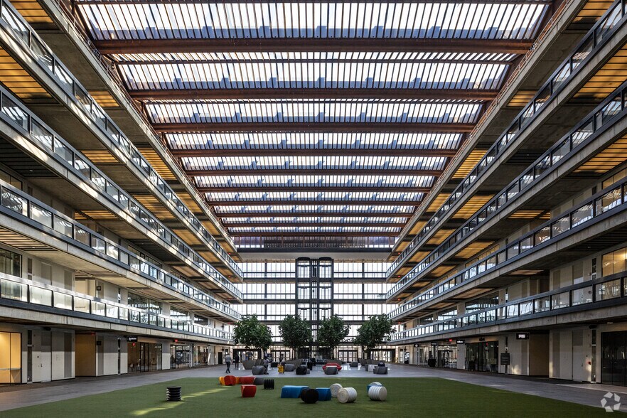 More Photos Of 101 Crawfords Corner Rd, Holmdel Office For Lease