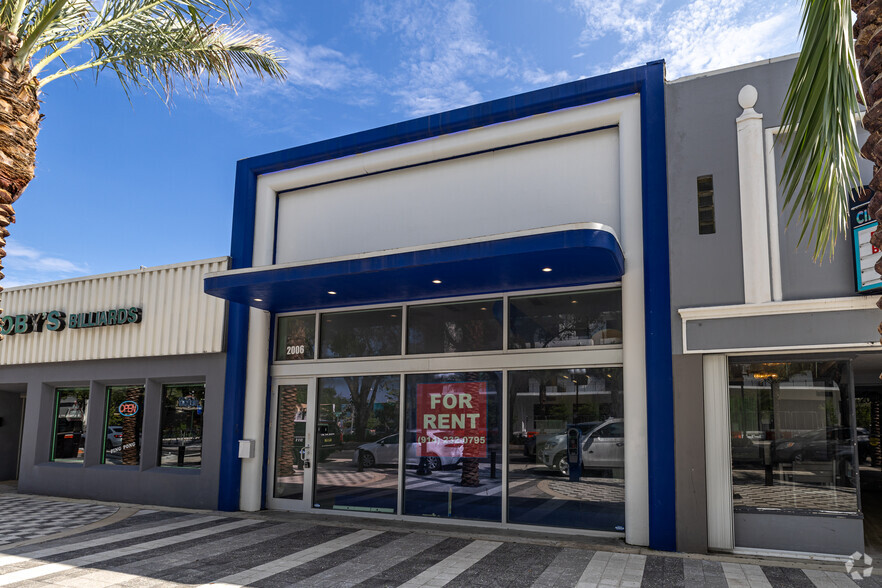 Primary Photo Of 2006 Hollywood Blvd, Hollywood Storefront For Lease