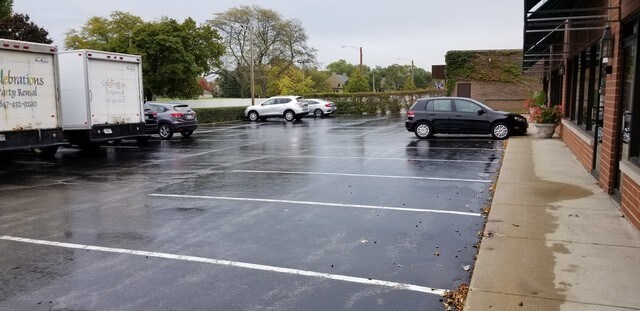 More Photos Of 870 Sheridan Rd, Highwood Storefront Retail Office For Sale