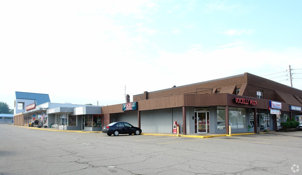 More Photos Of 2827 W 26th St, Erie Freestanding For Lease