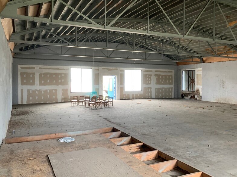More Photos Of 2208 Dickerson Pike, Nashville Warehouse For Lease