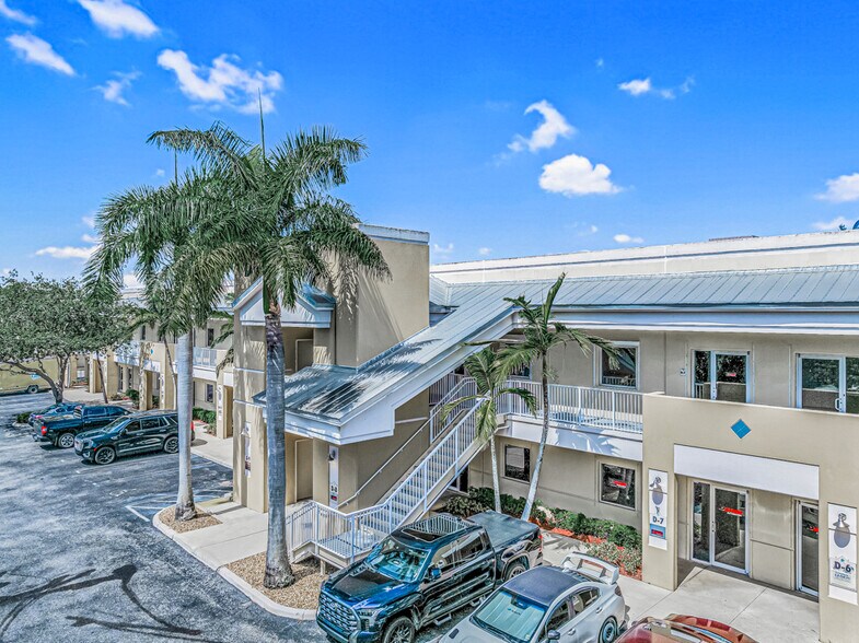 More Photos Of 2731 Vista Pky, West Palm Beach Showroom For Lease
