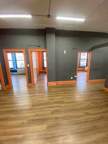 More Photos Of 370 E 149th St, Bronx Office For Lease