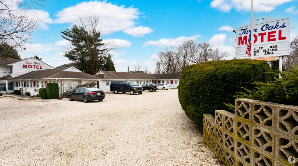 More Photos Of 2300 Route 35, Manasquan Hotel For Sale