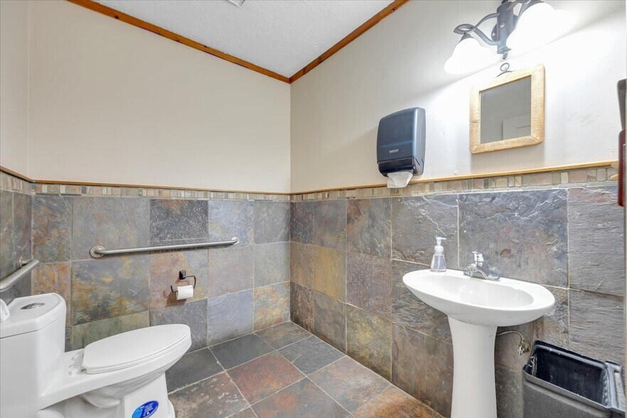 More Photos Of 1051 Hwy 4, Arnold General Retail For Sale