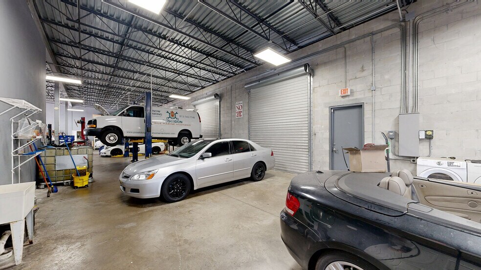 More Photos Of 2618 Sanford Ave, Sanford Freestanding For Lease