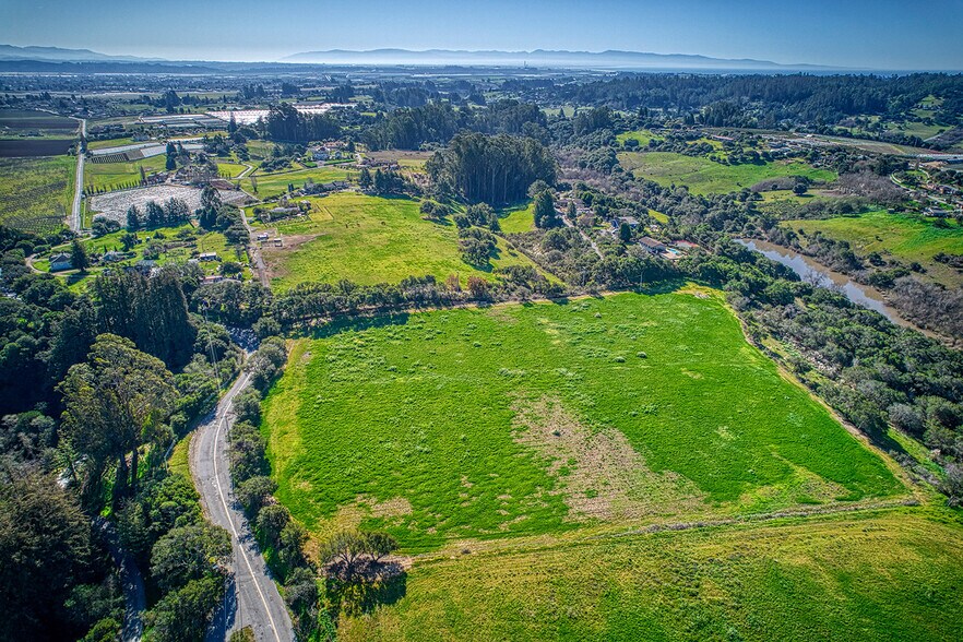 More Photos Of 571 Calabasas, Watsonville Land For Sale