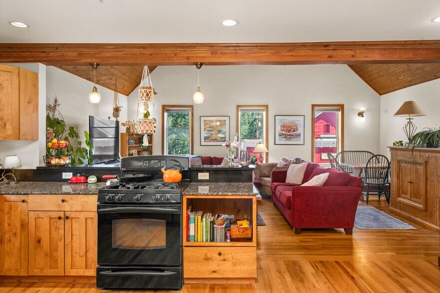 More Photos Of 228 Elk Ave, Crested Butte General Retail For Sale