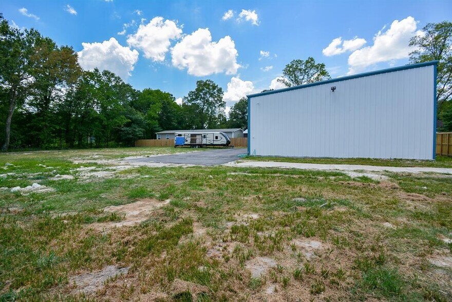 More Photos Of 22316 E Martin Dr, Porter Industrial For Sale