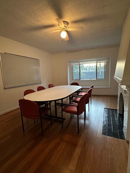 More Photos Of 110 N Santa Cruz Ave, Los Gatos Storefront Retail Office For Lease