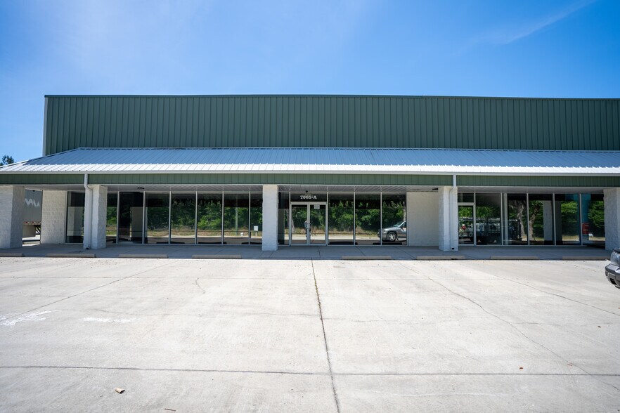 More Photos Of 7065 NW 22nd St, Gainesville Warehouse For Lease