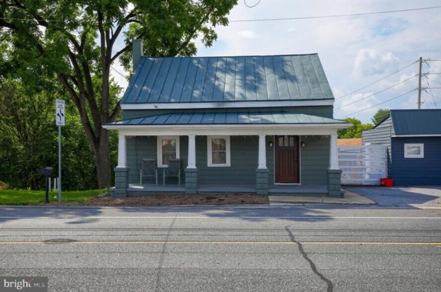 More Photos Of 936-940 Lititz Pike, Lititz Flex For Sale
