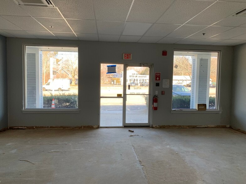 More Photos Of 67-73 Huttleston Ave, Fairhaven Unknown For Lease