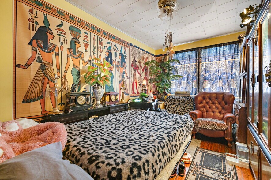 More Photos Of 327 Danforth Ave, Jersey City Multifamily For Sale