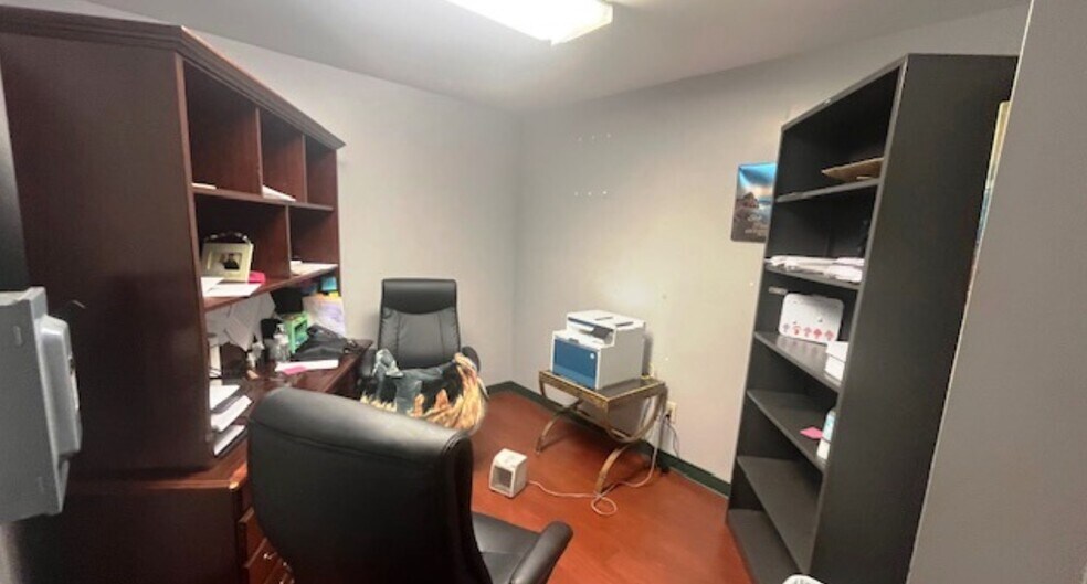 More Photos Of 1100 Salem Ave, Dayton Medical For Sale