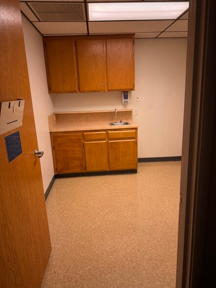 More Photos Of 3807 Union Ave, Bakersfield Medical For Sale