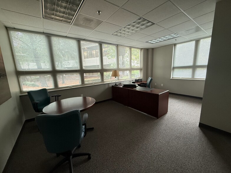 More Photos Of 1504 E Franklin St, Chapel Hill Medical For Lease