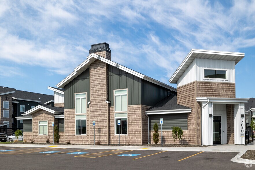 More Photos Of 3040 S South Fork Blvd, Idaho Falls Apartments For Sale