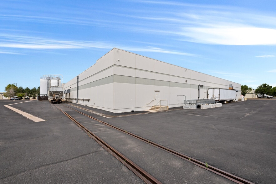 More Photos Of 5861 N Tennyson St, Arvada Warehouse For Sale