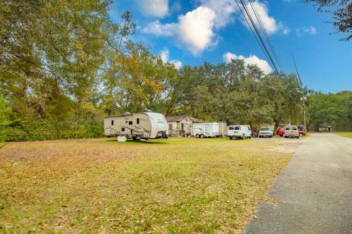 More Photos Of 5639 Pullman Ave, North Charleston Warehouse For Sale