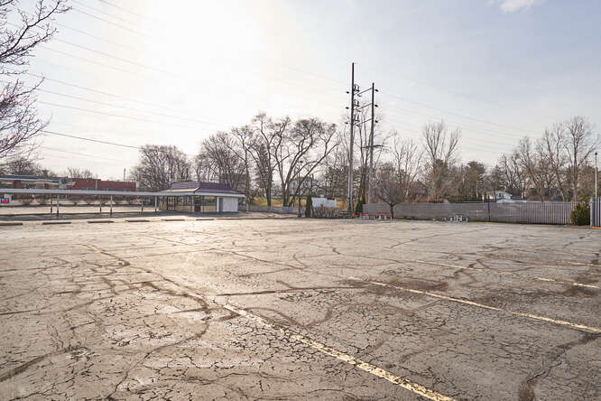 More Photos Of 35 West Ave, Tallmadge Fast Food For Sale