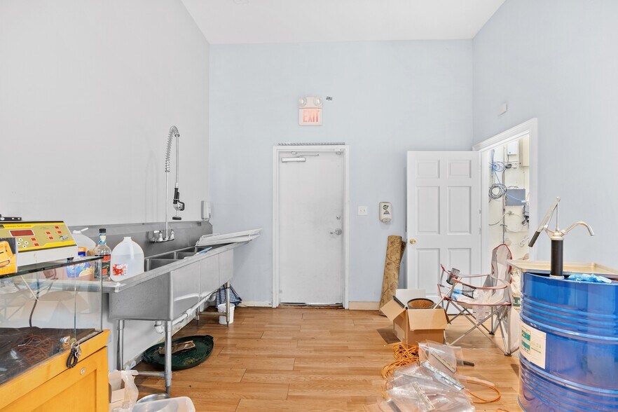 More Photos Of 11871 Plaza Dr, Murrells Inlet Office For Lease