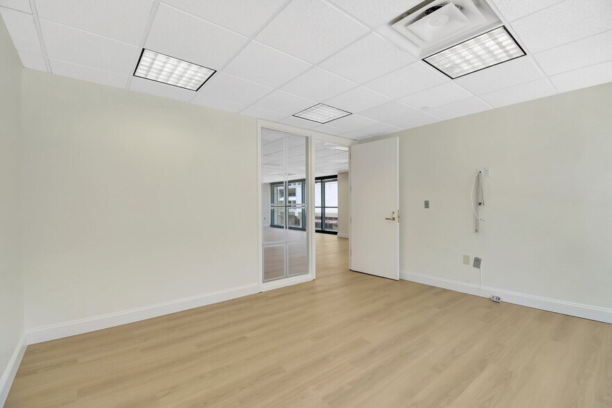 More Photos Of 200 S Andrews Ave, Fort Lauderdale Medical For Sale