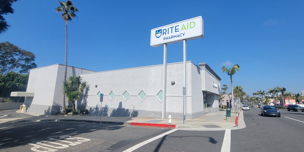 More Photos Of 3141 E Coast Hwy, Newport Beach Drugstore For Lease