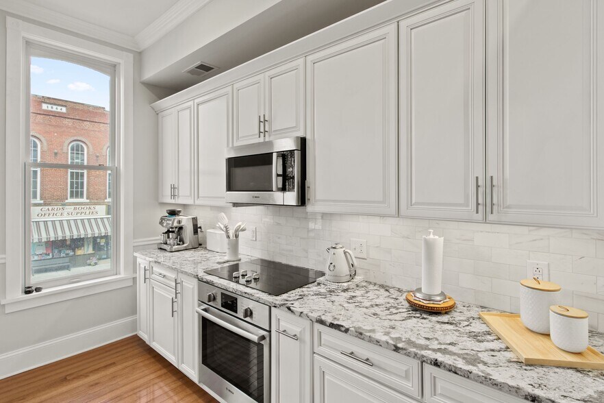 More Photos Of 114-116 E Main St, Penn Yan Storefront Retail Residential For Sale