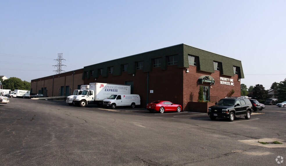 More Photos Of 6584-6600 Fleet Dr, Alexandria Warehouse For Lease