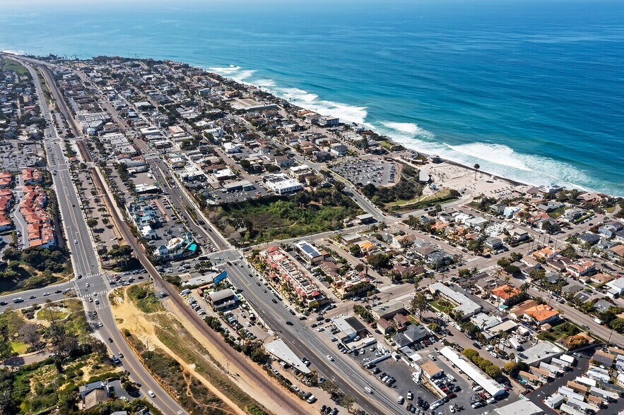 More Photos Of 90 N Coast Highway 101, Encinitas Apartments For Sale