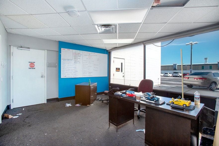More Photos Of 6239 S Orange Blossom Trl, Orlando Auto Dealership For Sale