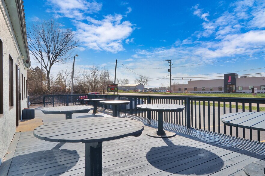 More Photos Of 2816 Route 120, Mchenry Restaurant For Sale