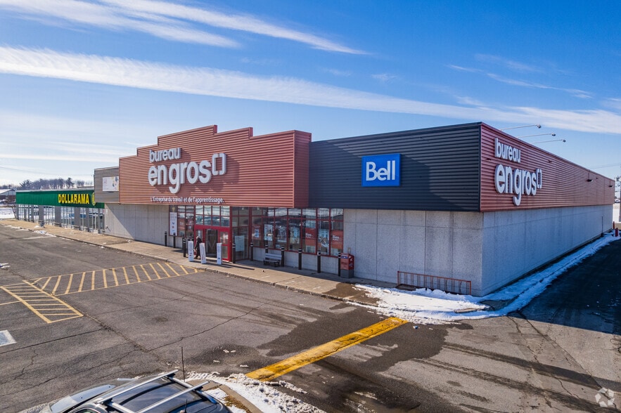 More Photos Of 5915 Rue Martineau, Saint-hyacinthe Unknown For Lease