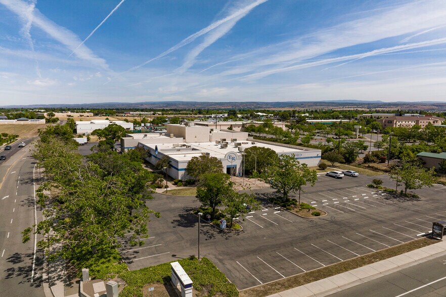 More Photos Of 400 E Park Ave, Chico Office For Sale