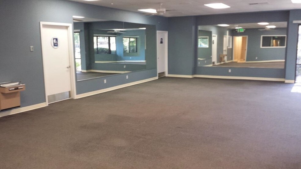 More Photos Of 7339 N 1st St, Fresno Office For Lease