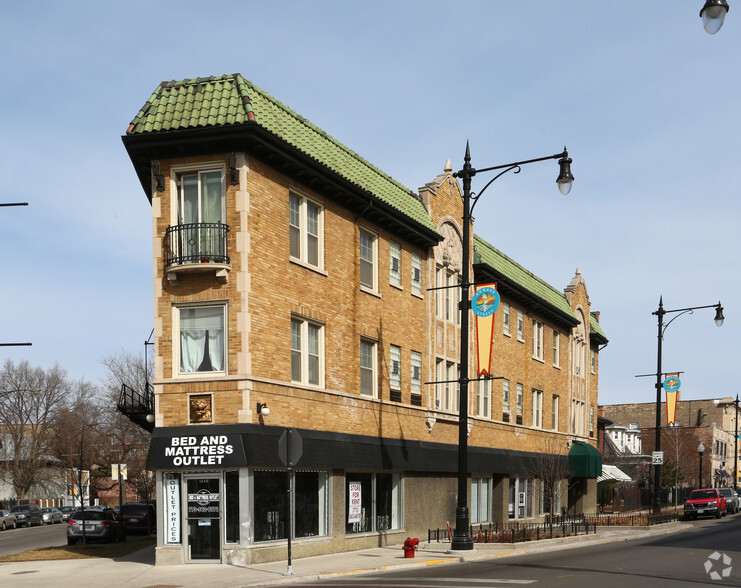 Primary Photo Of 1442-1448 W Howard St, Chicago Storefront Retail Residential For Lease