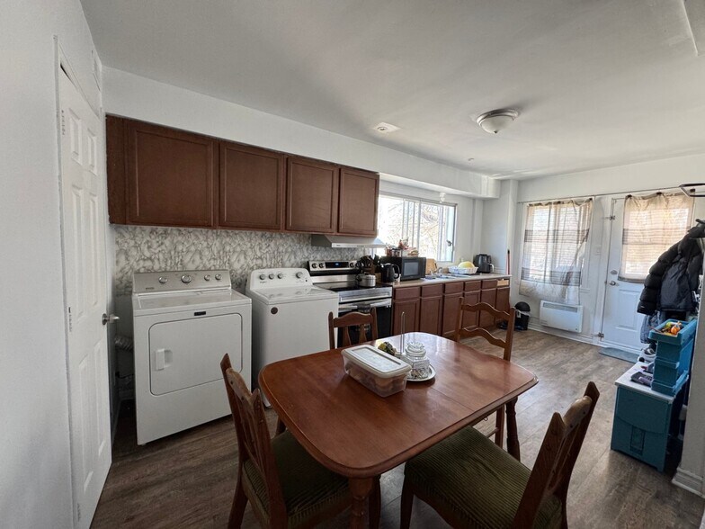 More Photos Of 8294-8298 Rue Hochelaga, Montréal Apartments For Sale