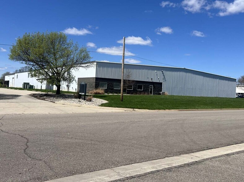 Primary Photo Of 1508 George Brown Dr, Marshall Manufacturing For Lease