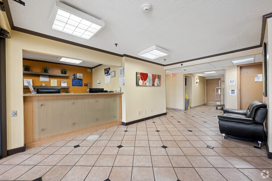More Photos Of 2919 Warm Springs Rd, Columbus Hotel For Sale