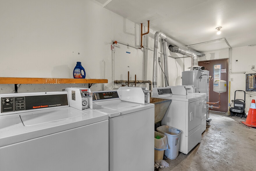 More Photos Of 9201 Kennedy Ave, Highland Apartments For Sale