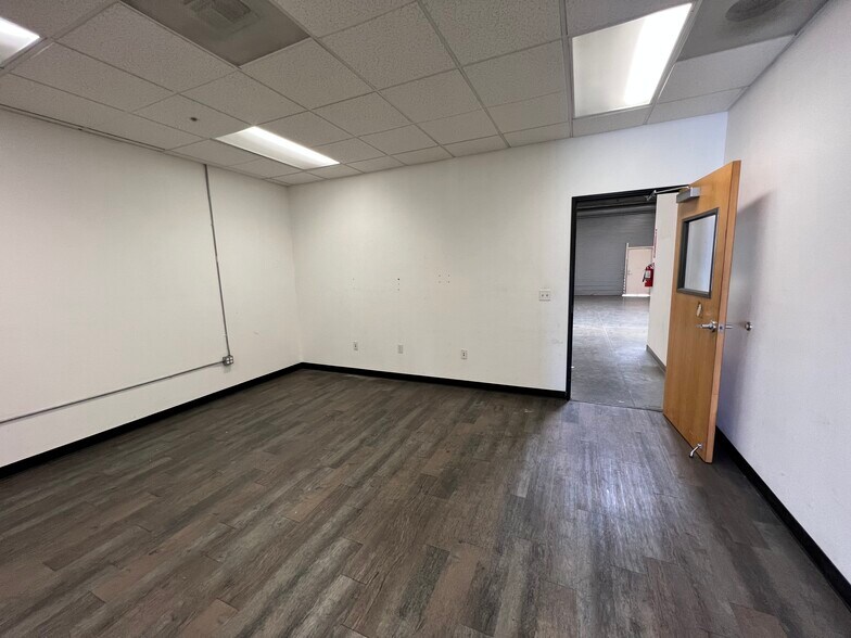More Photos Of 3330 Arden Rd, Hayward Warehouse For Sale
