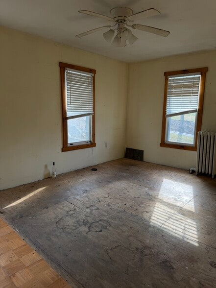 More Photos Of 1634 Moselem Springs Rd, Hamburg Storefront Retail Residential For Sale