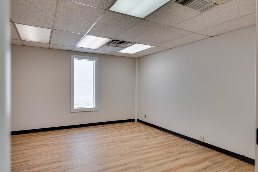 More Photos Of 2703 Grandview Ave, Nashville Office For Sale