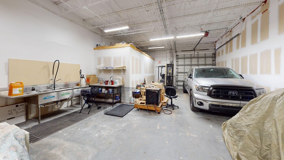 More Photos Of 4900 NE 11th Ave, Fort Lauderdale Warehouse For Sale