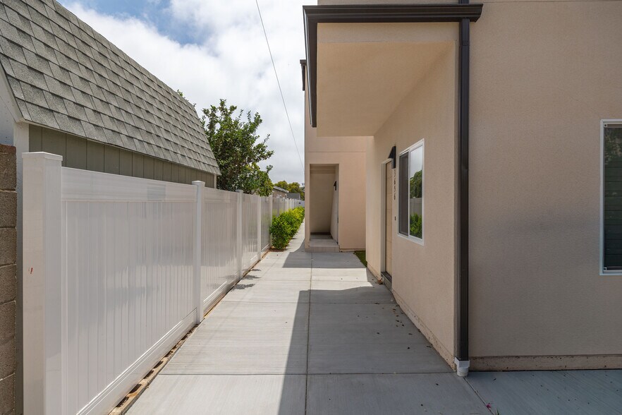 More Photos Of 3650 Quimby St, San Diego Multifamily For Sale
