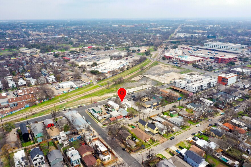 More Photos Of 2607 E 5th St, Austin Religious Facility For Sale