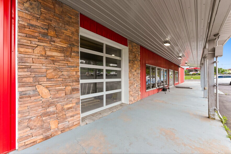 More Photos Of 600 Pittsburgh Rd, Uniontown Auto Dealership For Sale